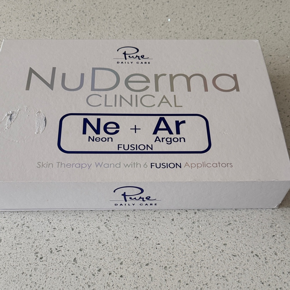 NuDerma Clinical Ne + Ar Fusion Skin Therapy Wand — White